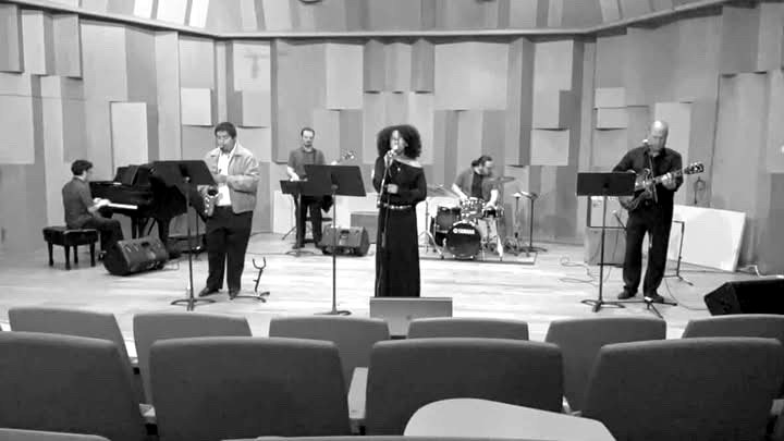 The Sixth Edition performing live